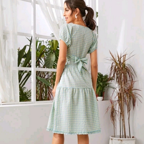 NEW Wrap Tie Back Plaid Dress - Picture 2 of 8